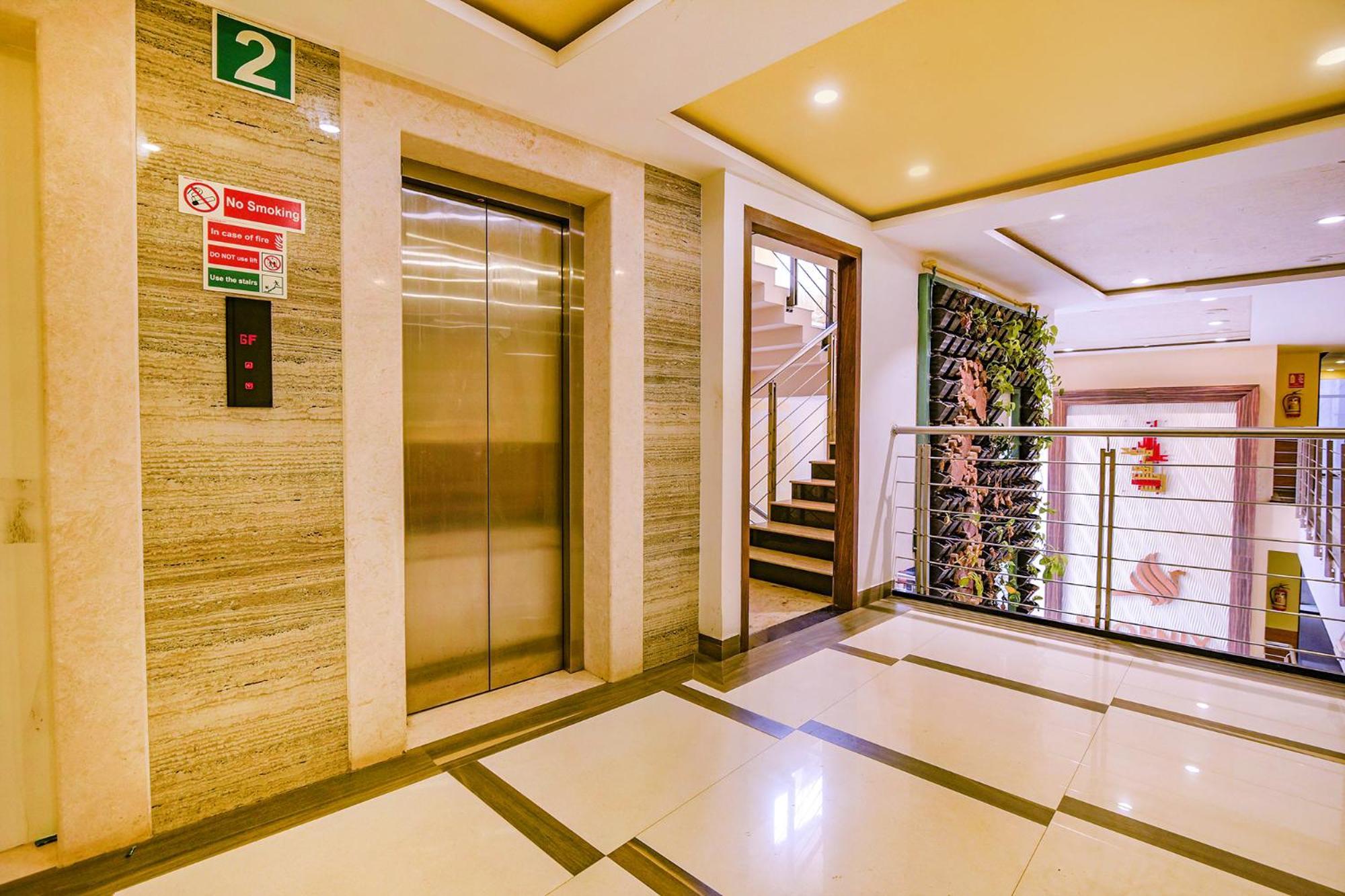 Fabhotel Phoenix Resorts - Nr M Chinnaswamy Stadium Bangalore Esterno foto