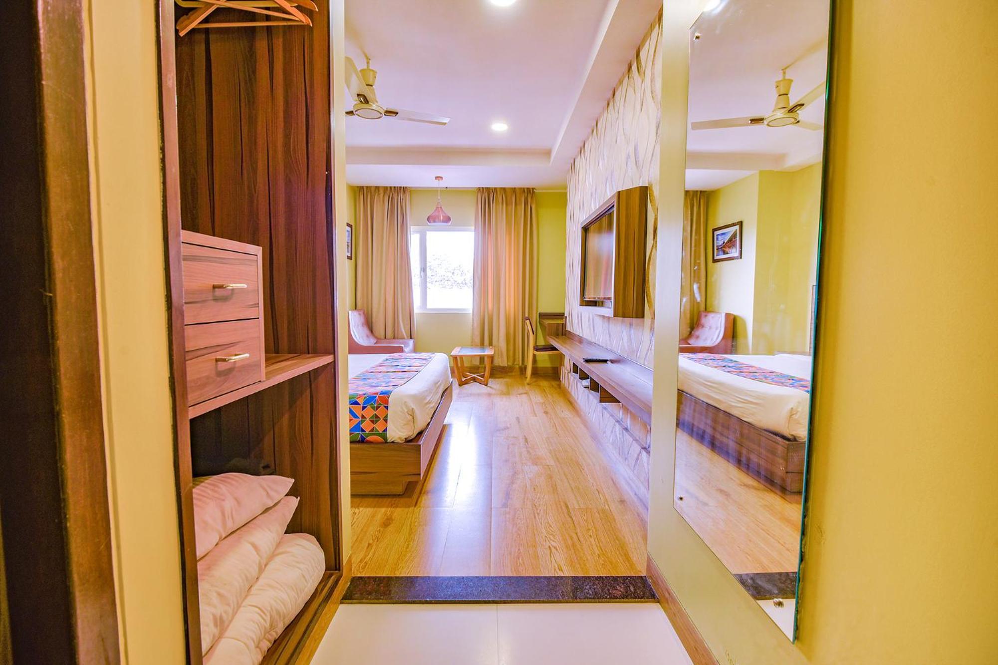 Fabhotel Phoenix Resorts - Nr M Chinnaswamy Stadium Bangalore Esterno foto
