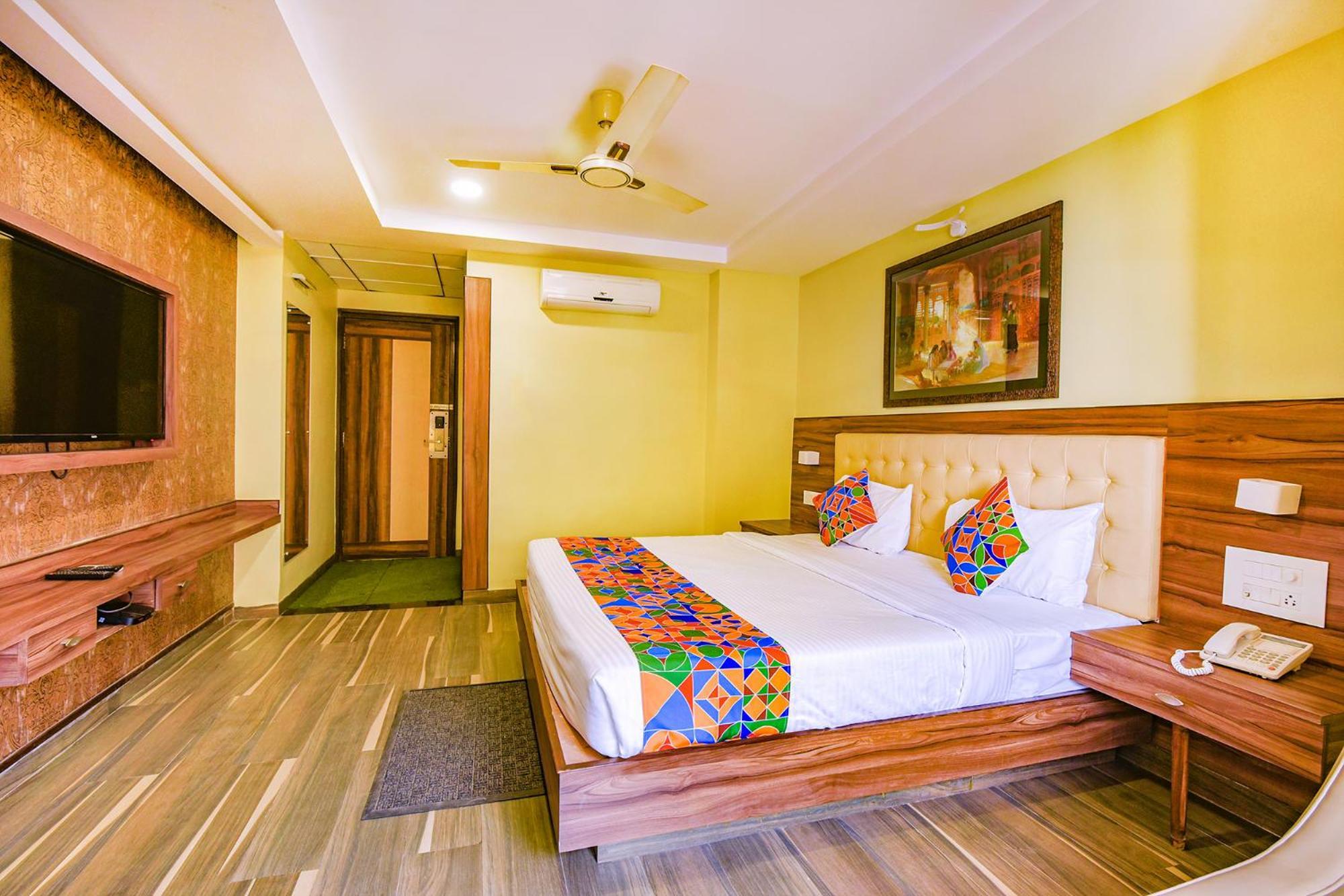 Fabhotel Phoenix Resorts - Nr M Chinnaswamy Stadium Bangalore Esterno foto