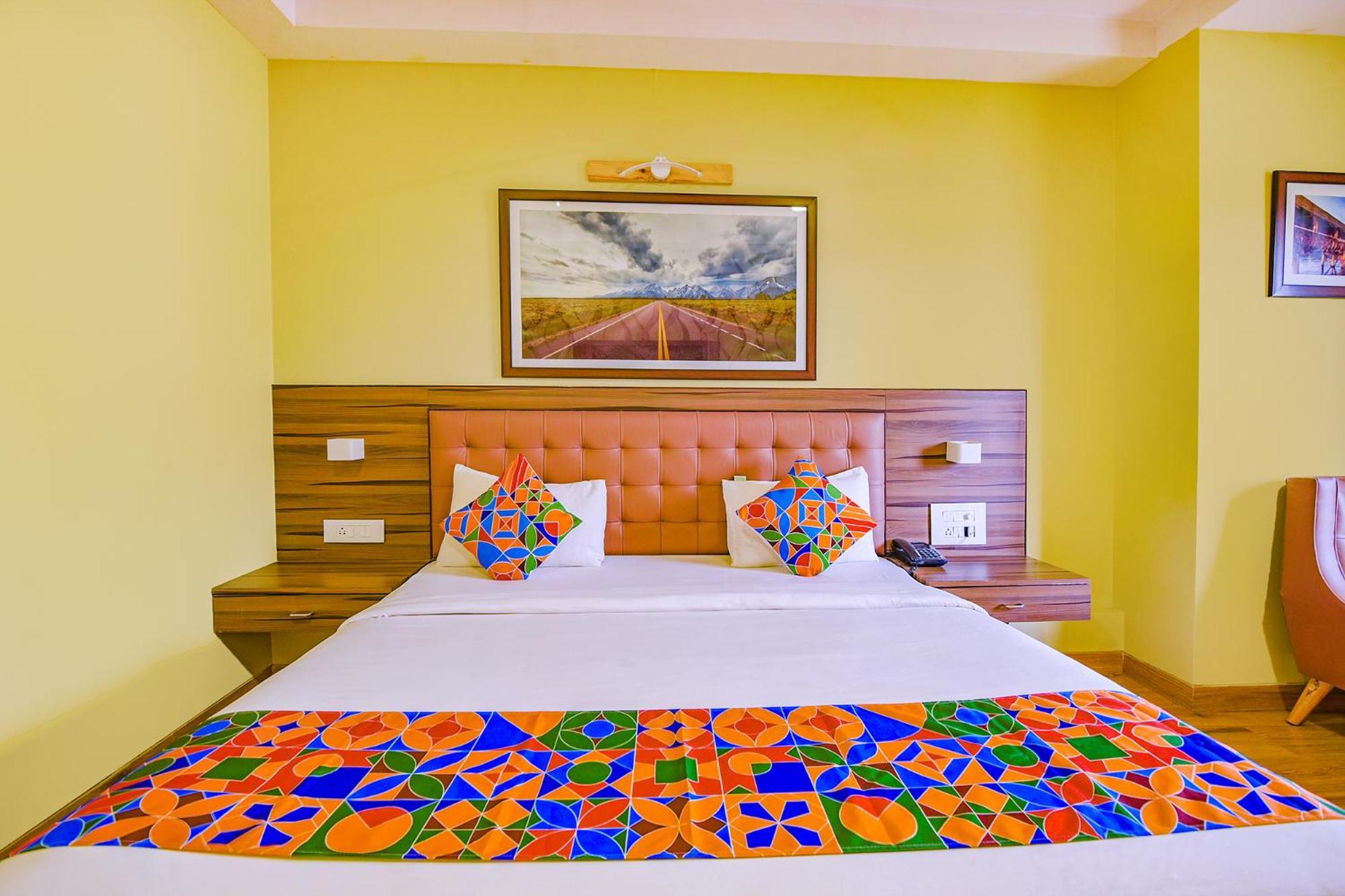 Fabhotel Phoenix Resorts - Nr M Chinnaswamy Stadium Bangalore Esterno foto